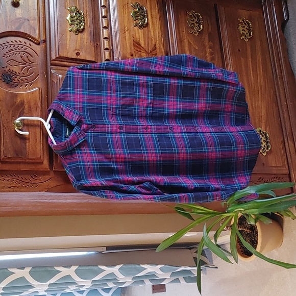 Roots Tops - 🇨🇦 Women's Roots Plaid Flannel Oversize Button Down Shirt Small